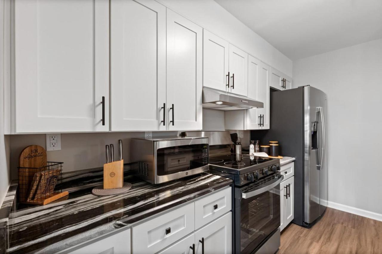New Luxe Apt 3Br Downtown Fay Unit B Феєтвілл Екстер'єр фото